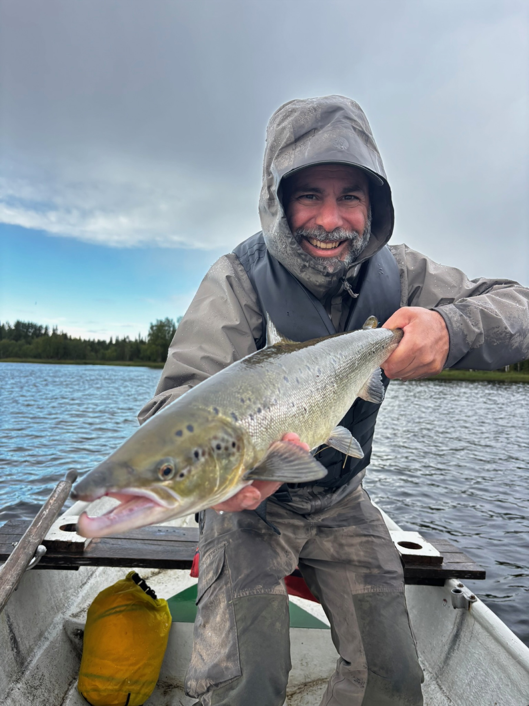 Fiske i älven vid Camp Juno